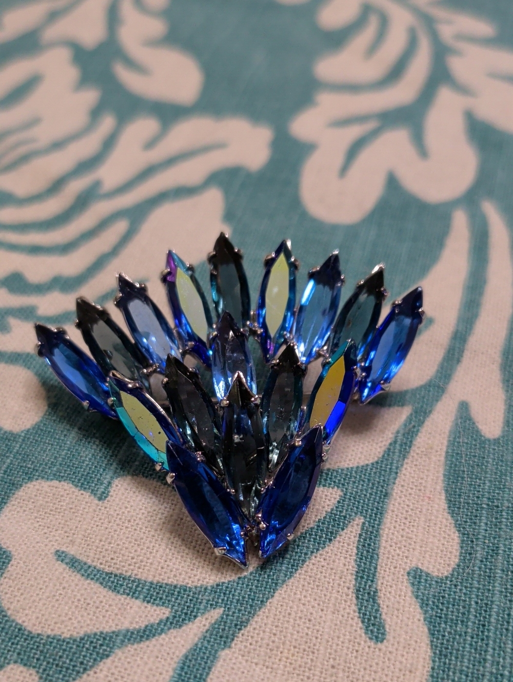 Beautiful Waterfall Rhinestone Brooch - Mid-century